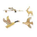 Four assorted sporting interest brooches