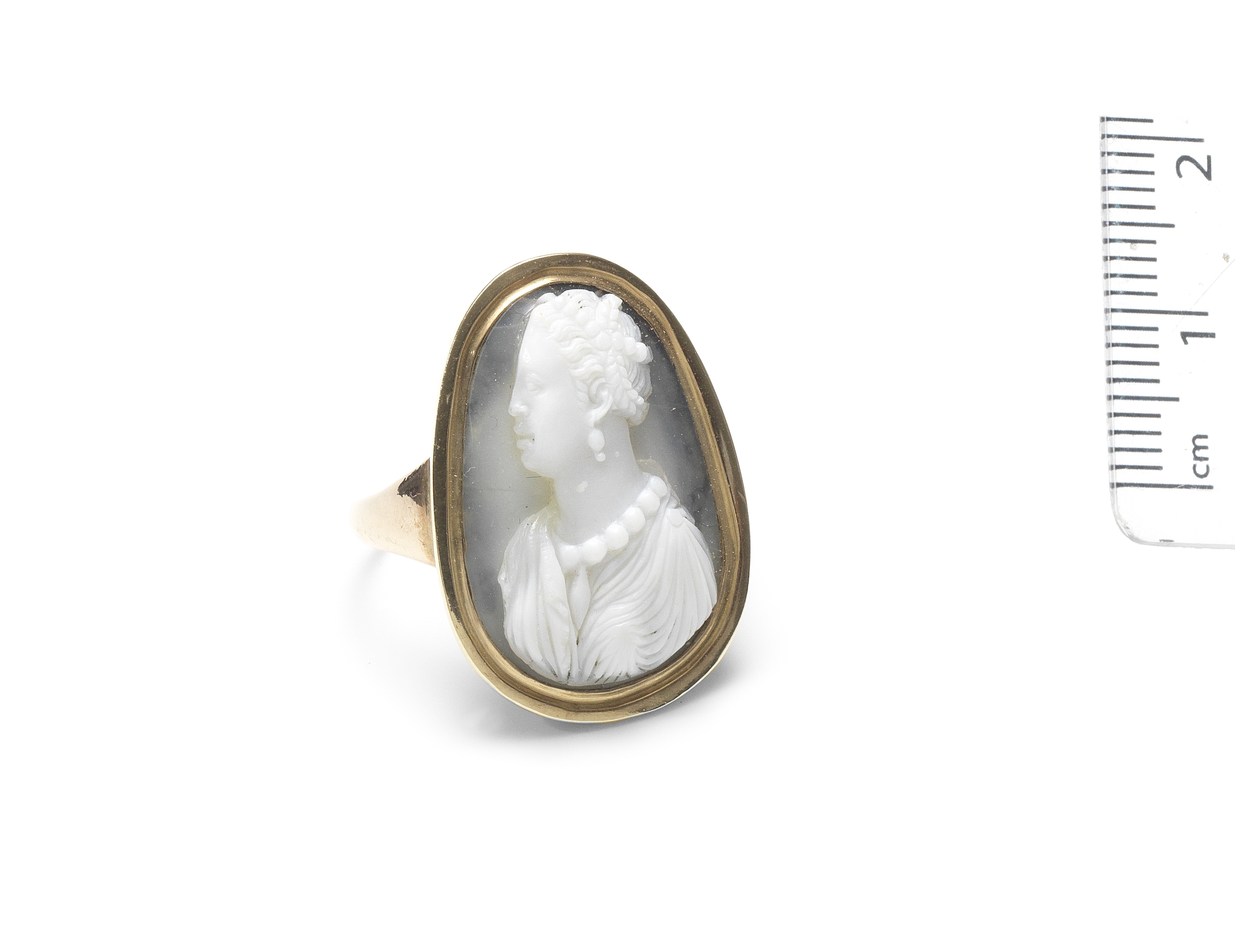 A hardstone cameo of a woman, 17th century