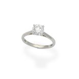 De Beers: 'Classic Solitaire' diamond single-stone ring