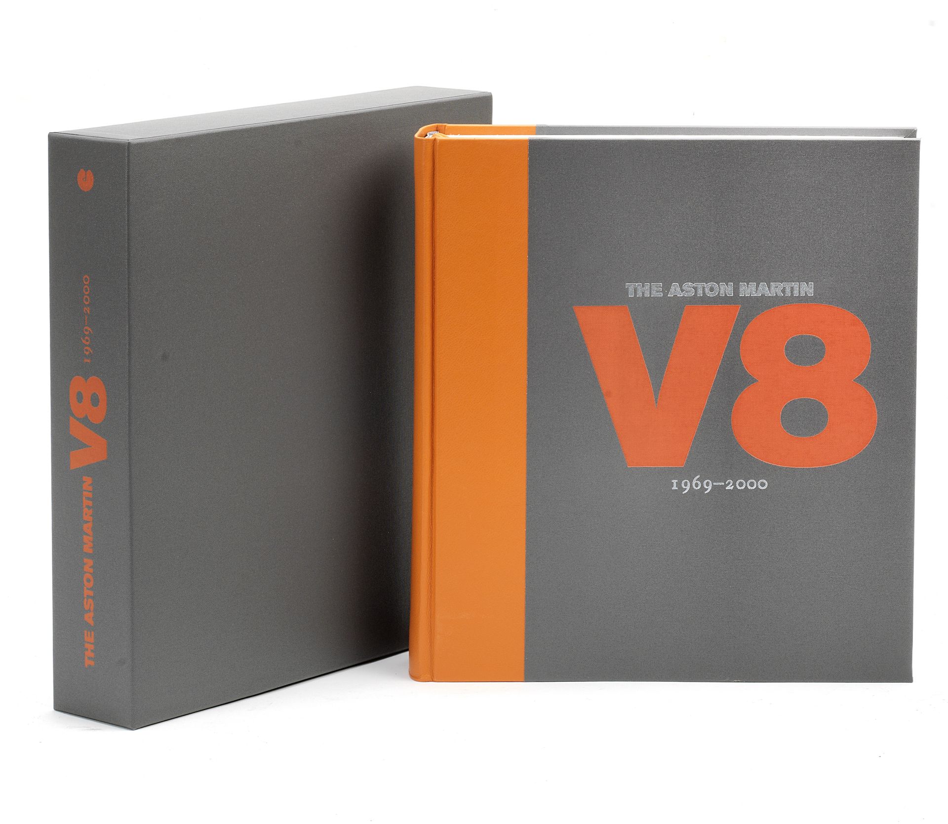 Russell Hayes: The Aston Martin V8 1969-2000; limited edition published by Palawan Press 2019,