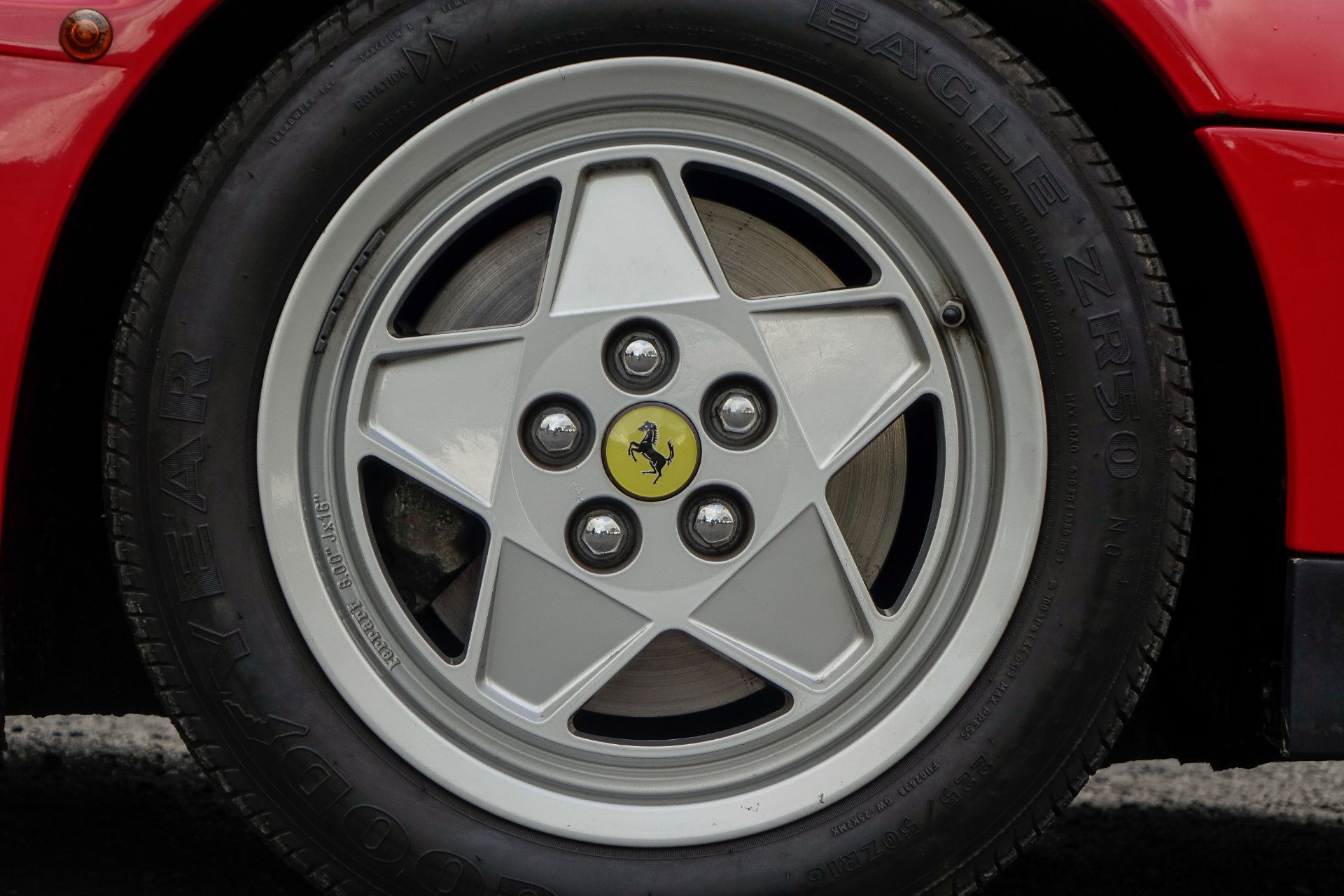 1992 Ferrari Testarossa Coupé Chassis no. ZFFAA17C000090563