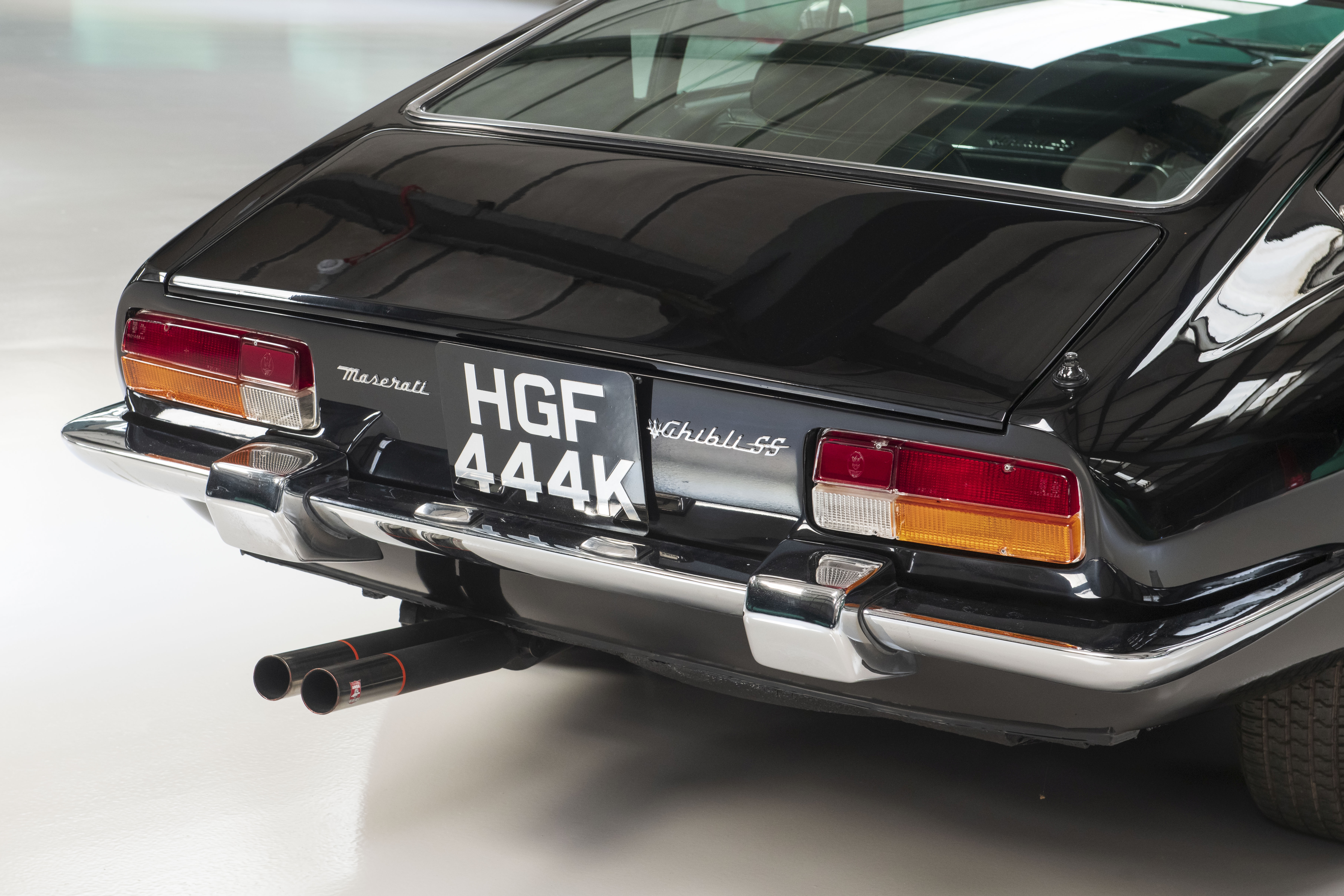 Offered from The Chester Collection,1972 Maserati Ghibli SS 4.9-Litre Coupé Chassis no. AM115/49... - Image 6 of 17