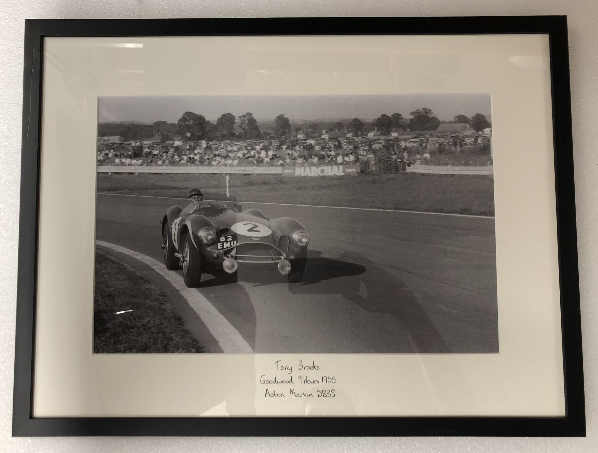 Five framed motorsport photographs of pre and post-War race scenes, ((5)) - Bild 4 aus 5