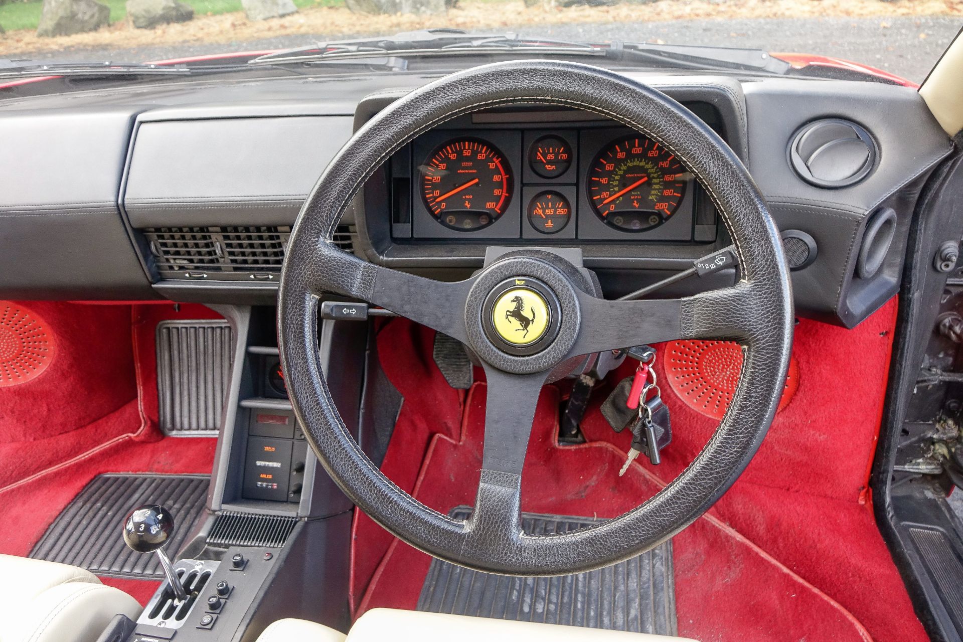 1992 Ferrari Testarossa Coupé Chassis no. ZFFAA17C000090563 - Bild 40 aus 61
