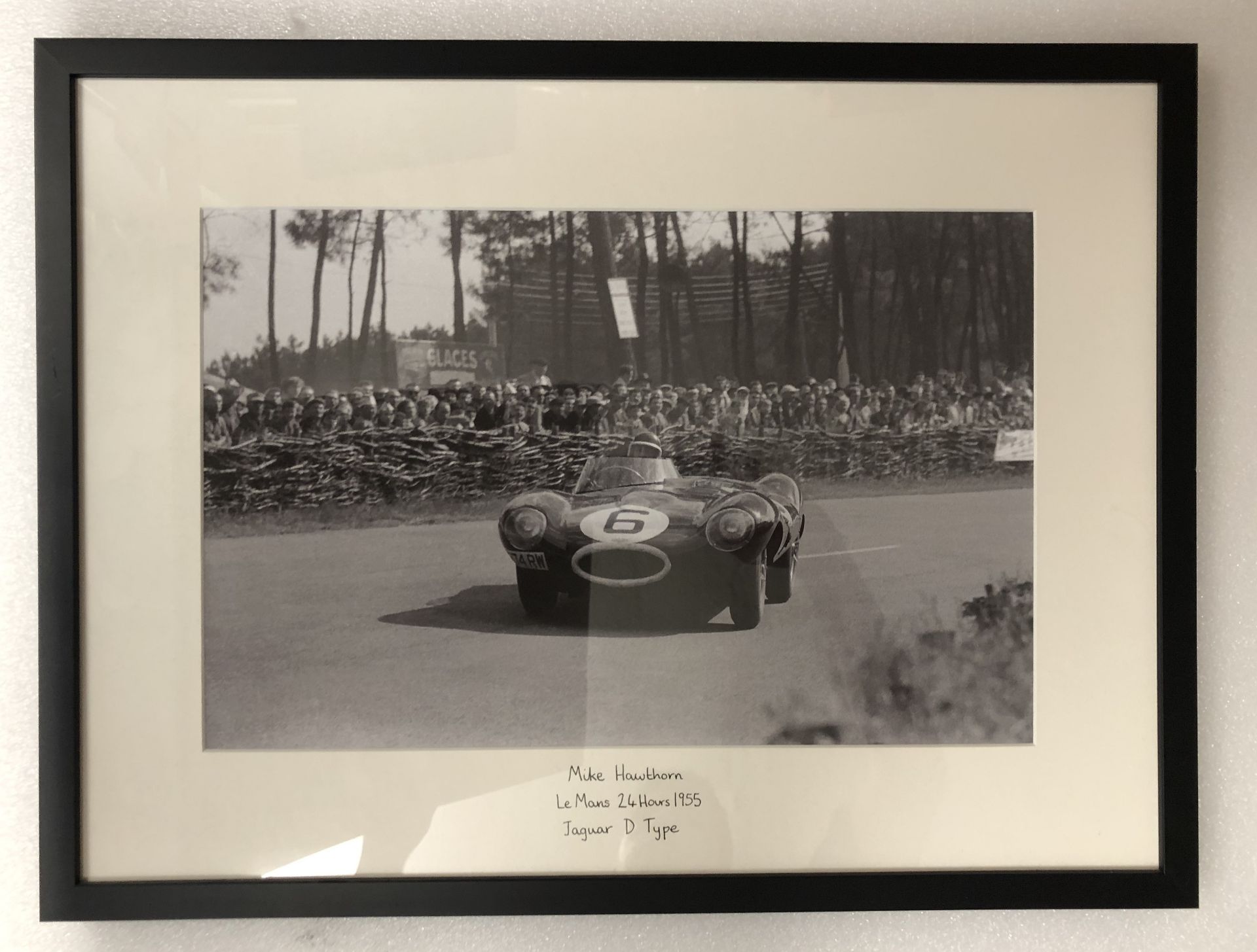 Five framed motorsport photographs of pre and post-War race scenes, ((5)) - Bild 5 aus 5