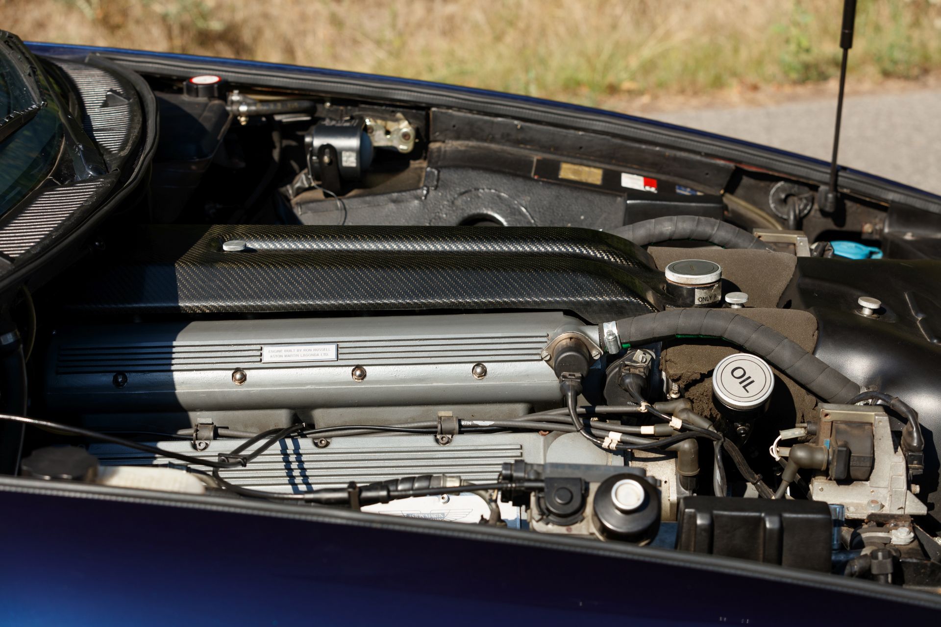 1997 Aston Martin V8 Volante LWB Convertible Chassis no. SCFDAM2C5WBR89005 - Bild 12 aus 63
