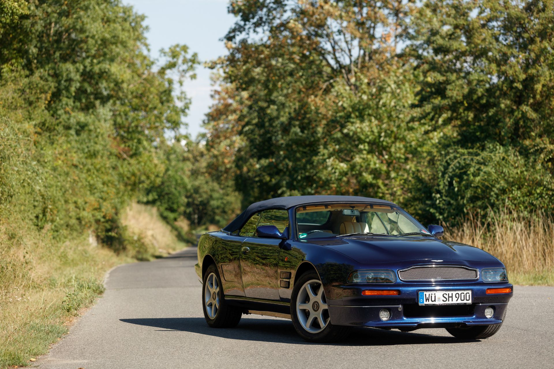 1997 Aston Martin V8 Volante LWB Convertible Chassis no. SCFDAM2C5WBR89005 - Bild 5 aus 63