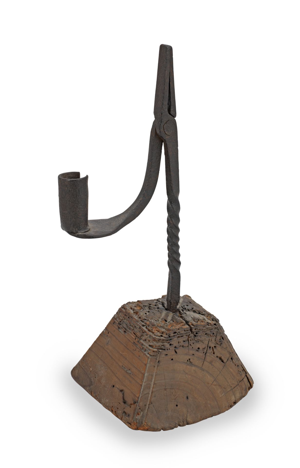 An early to mid-19th century iron rushlight holder, Irish, circa 1800-50