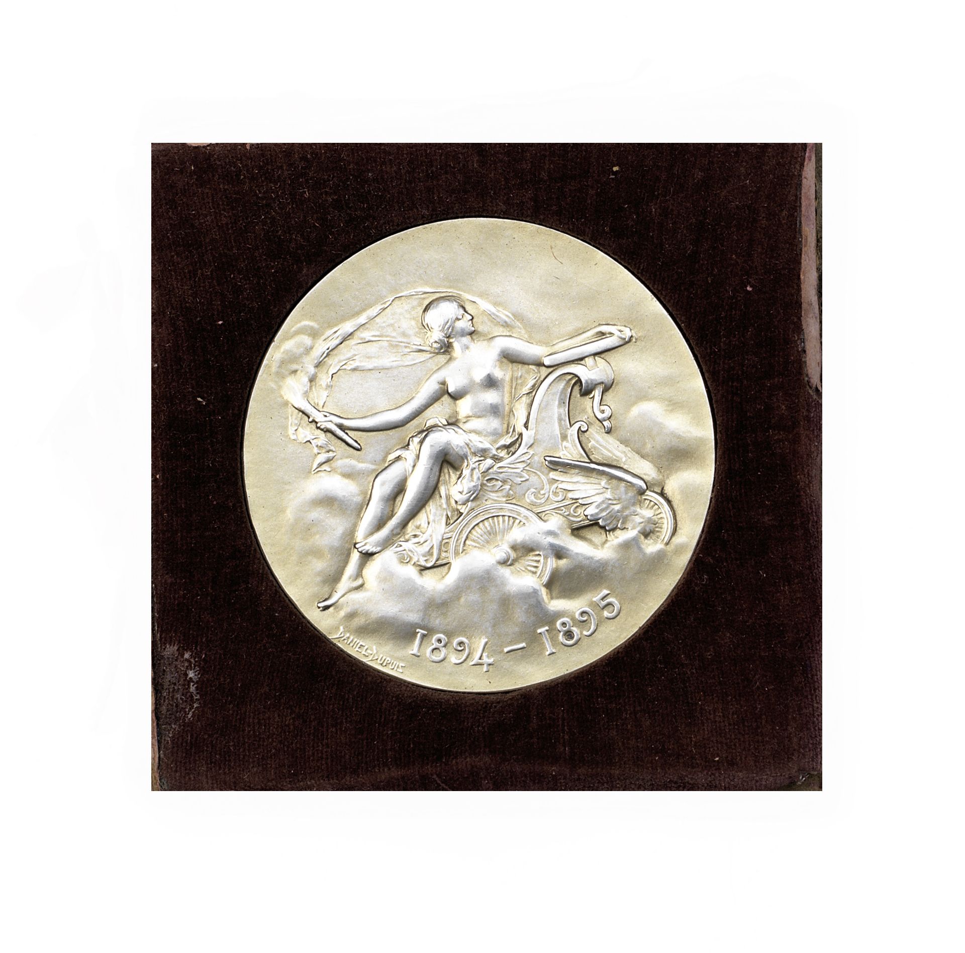 A 1905 Automobile Club de France Salon de L'Automobile silver medal, awarded to De Dion Bouton,