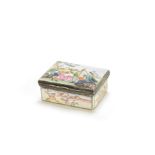 A European subject painted enamel snuff box and cover Qing Dynasty, the cover panel possibly later