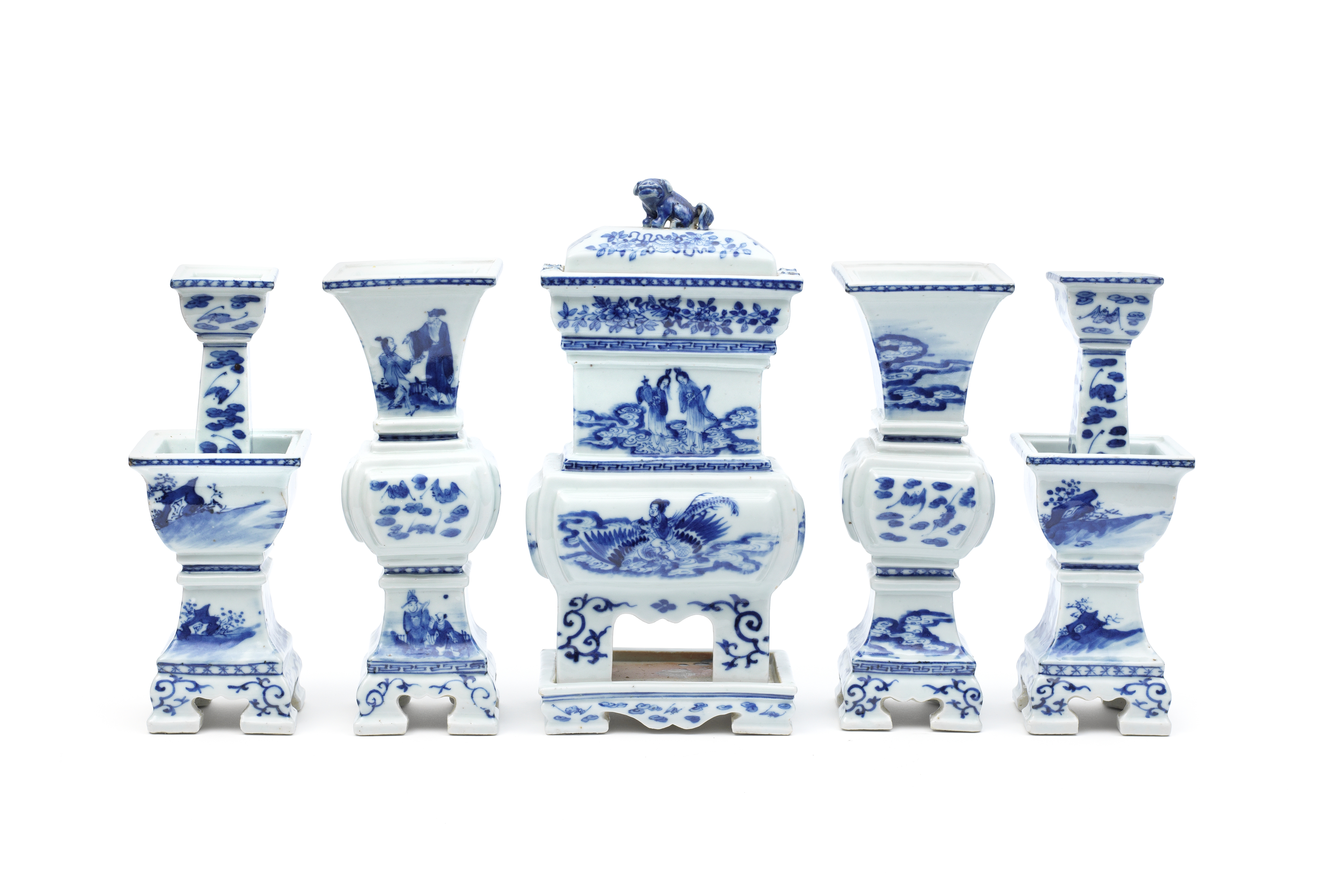 A blue and white five-piece altar garniture Late Qing Dynasty (7)