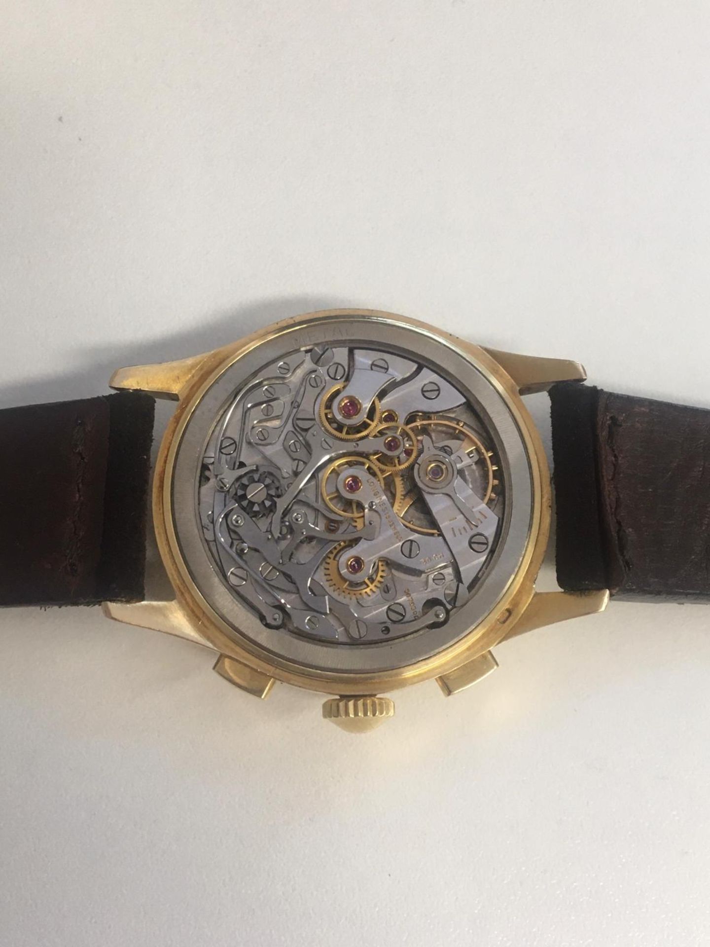 Longines. An 18K gold manual wind flyback chronograph wristwatch Ref: 6234 10 26, 1955 - Image 2 of 2