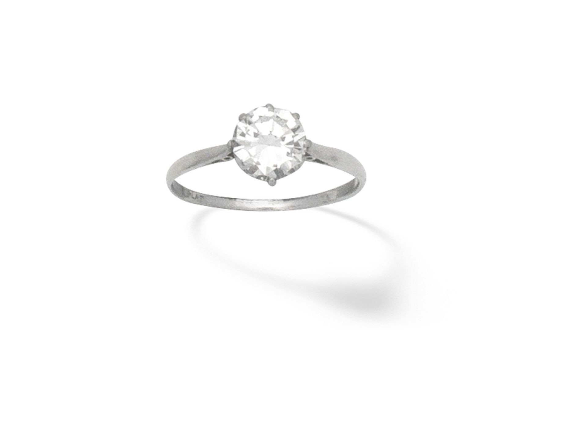 Diamond single-stone ring