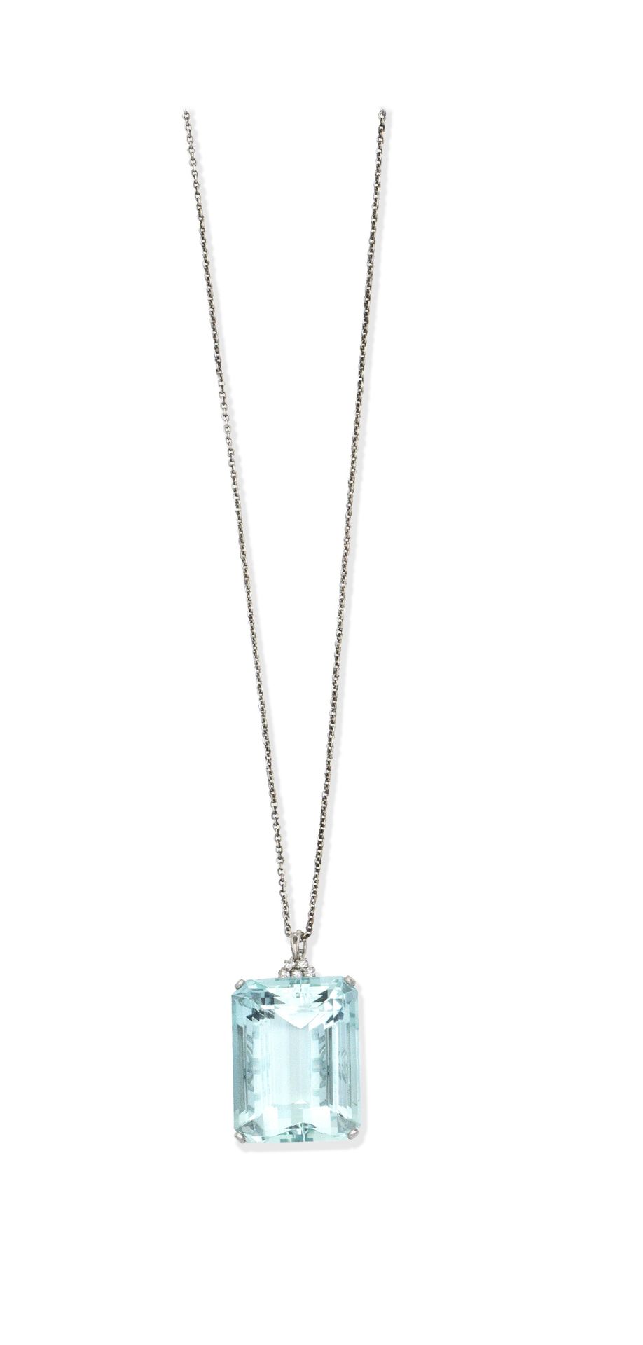 Aquamarine and diamond pendant necklace