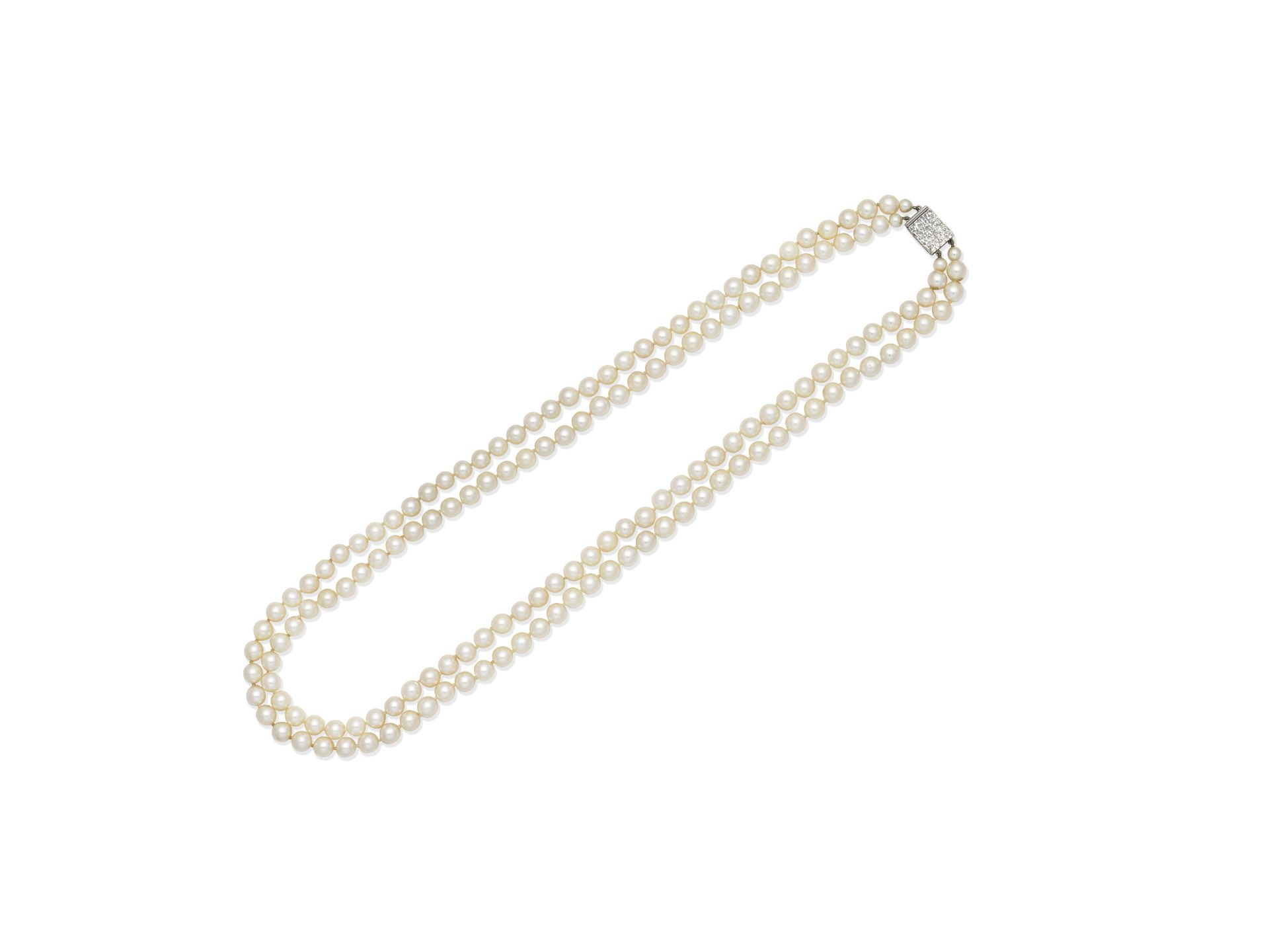 Cultured pearl necklace