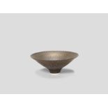 Lucie Rie Flared and footed bowl, circa 1982