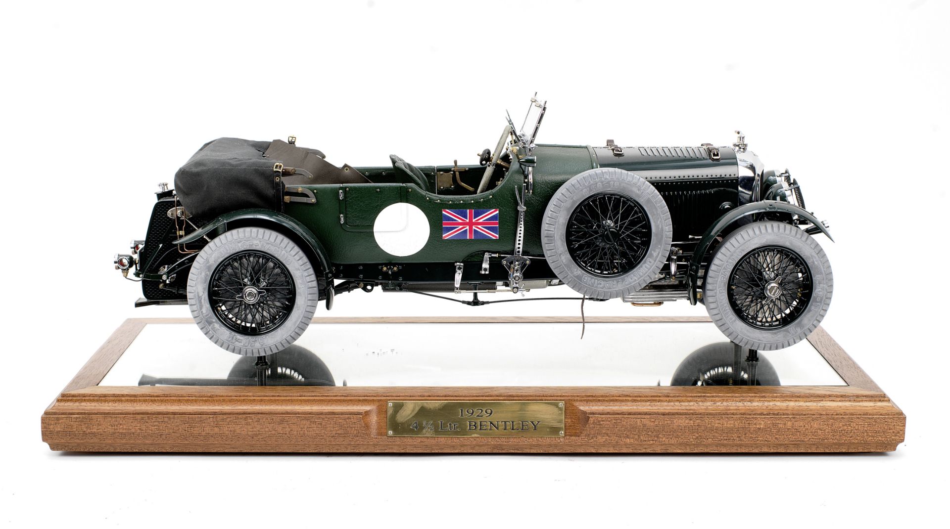 A fine 1:8 scale limited edition model of a 1929 4&#189; Litre Bentley by Sapor Modelltechnik of ...