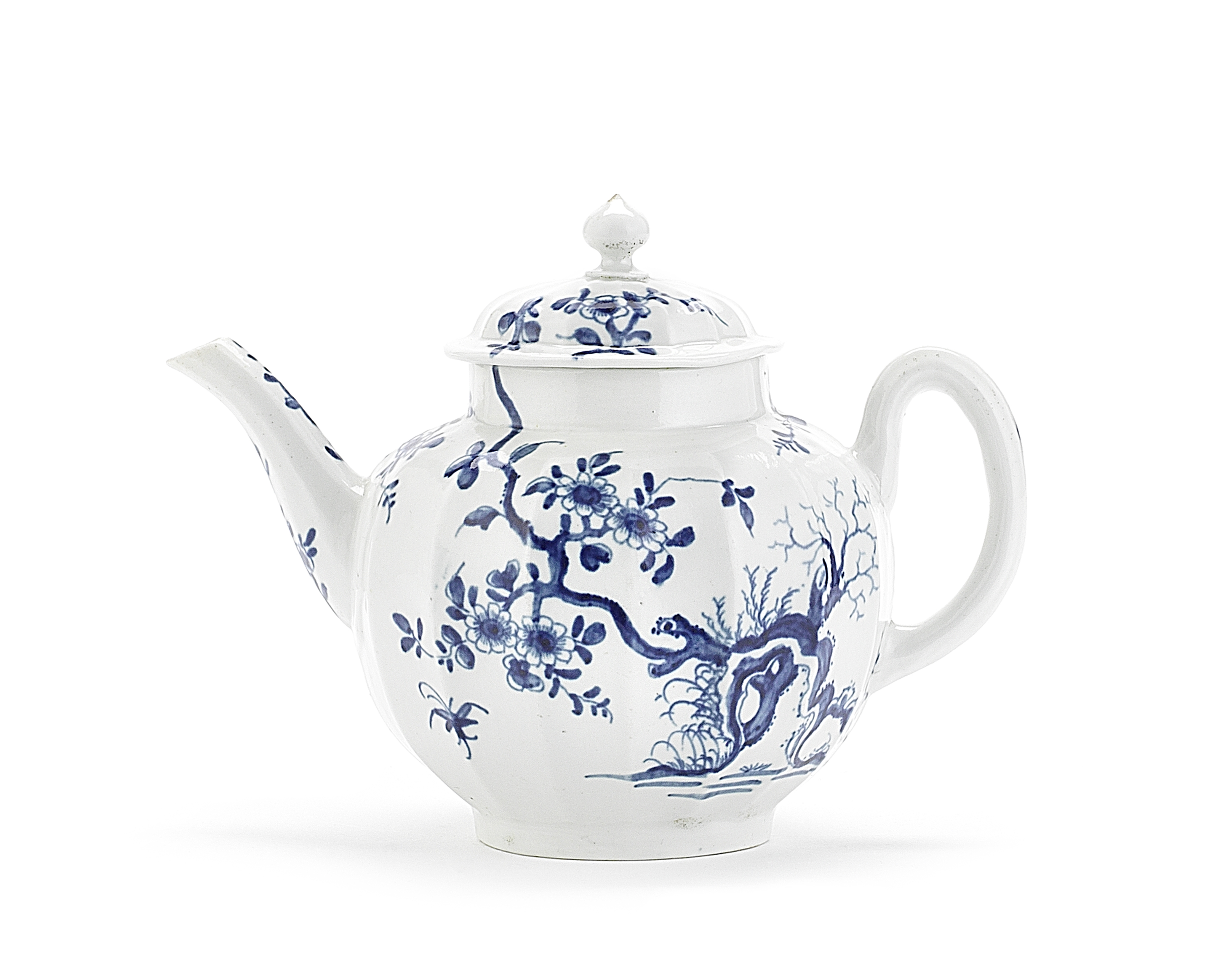 A Worcester teapot and cover, circa 1757-60
