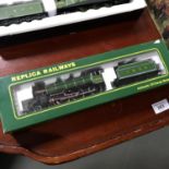 Replica Railways Authentic 00 Gauge model, Loco & tender No.11012 class B1 LNER Green- Springbok