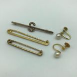 A Lot of 3 antique 9ct gold bar brooches, together with two gold and pearl earrings [9ct & 14ct] [