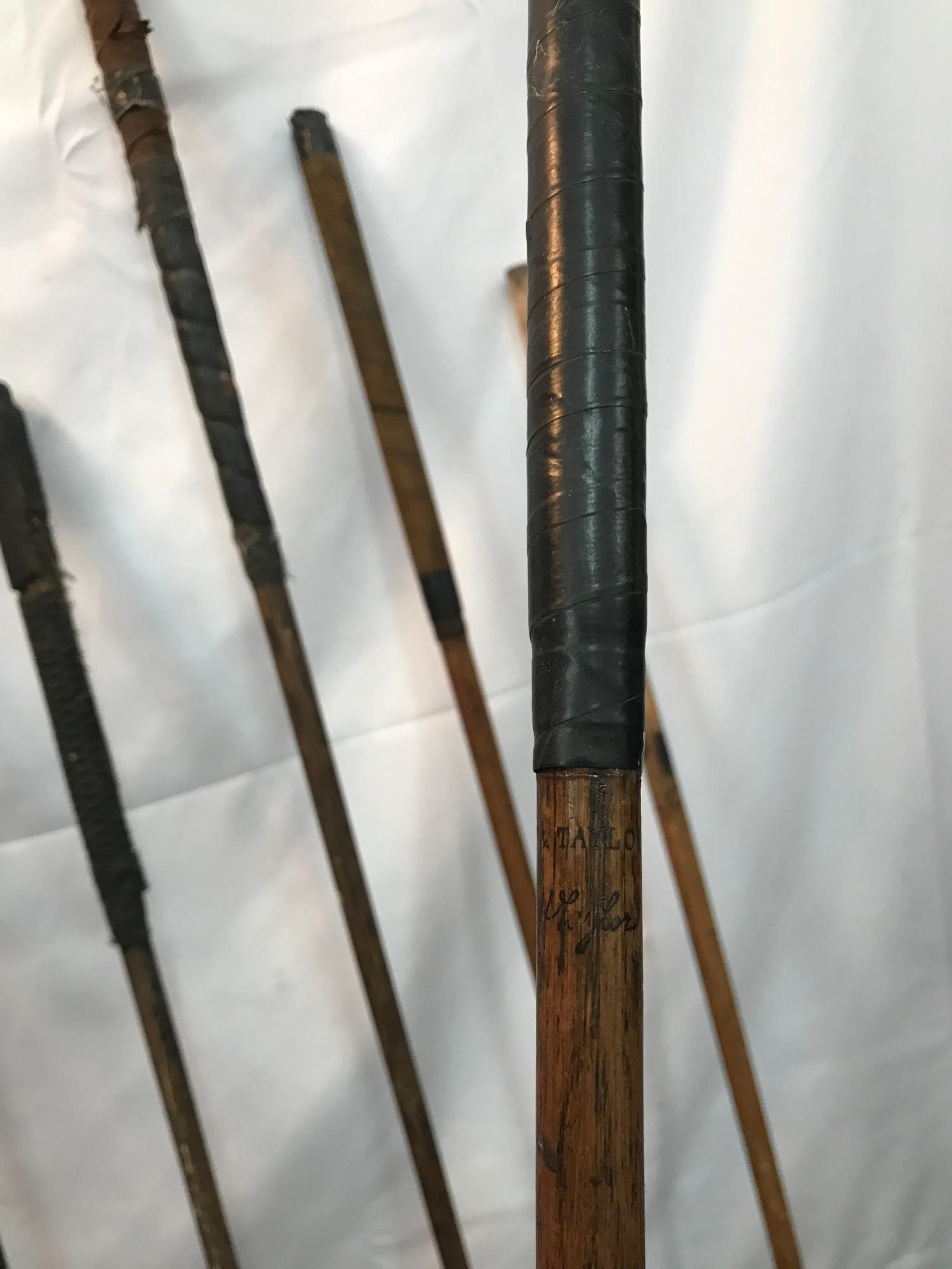 A Large collection of vintage Hickory Shaft golf clubs. Includes makes such as J.G.SMITH, Cann & - Image 16 of 18