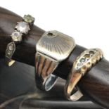 A Lot of three 9ct gold on silver rings to include gents signet ring [ring size T]
