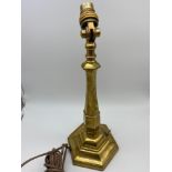 Antique brass weighted ships desk lamp, designed with an angle light bracket. [37cm in height]