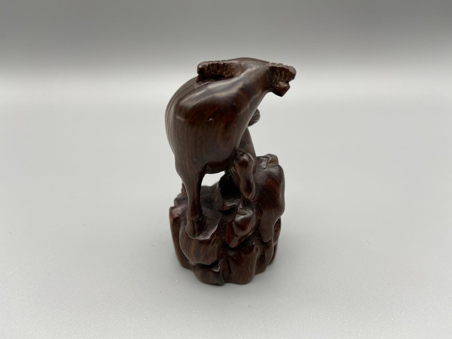 Japanese hand carved netsuke of an Ox detailed with black bead eyes, signed by the artist [5cm] - Image 4 of 5