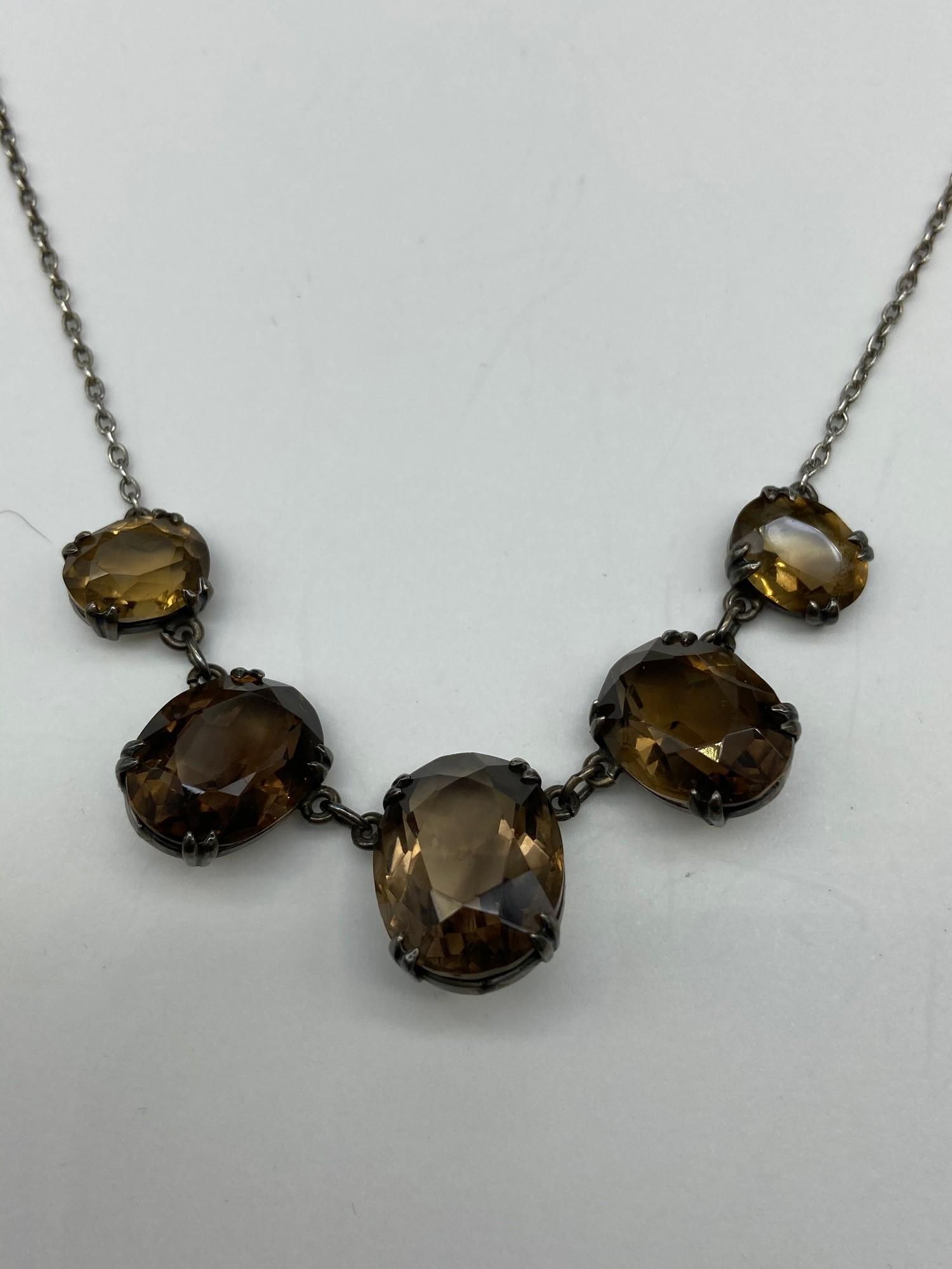 A Lovely example of an Antique ladies silver and smokey quartz drop necklace. Consists of five - Image 2 of 4