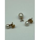 A Ladies 9ct gold and Pearl pendant together with a pair of 9ct gold and pearl earrings.
