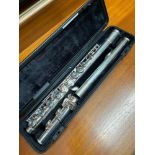 A Vintage Yamaha Yel312 flute with carry case.