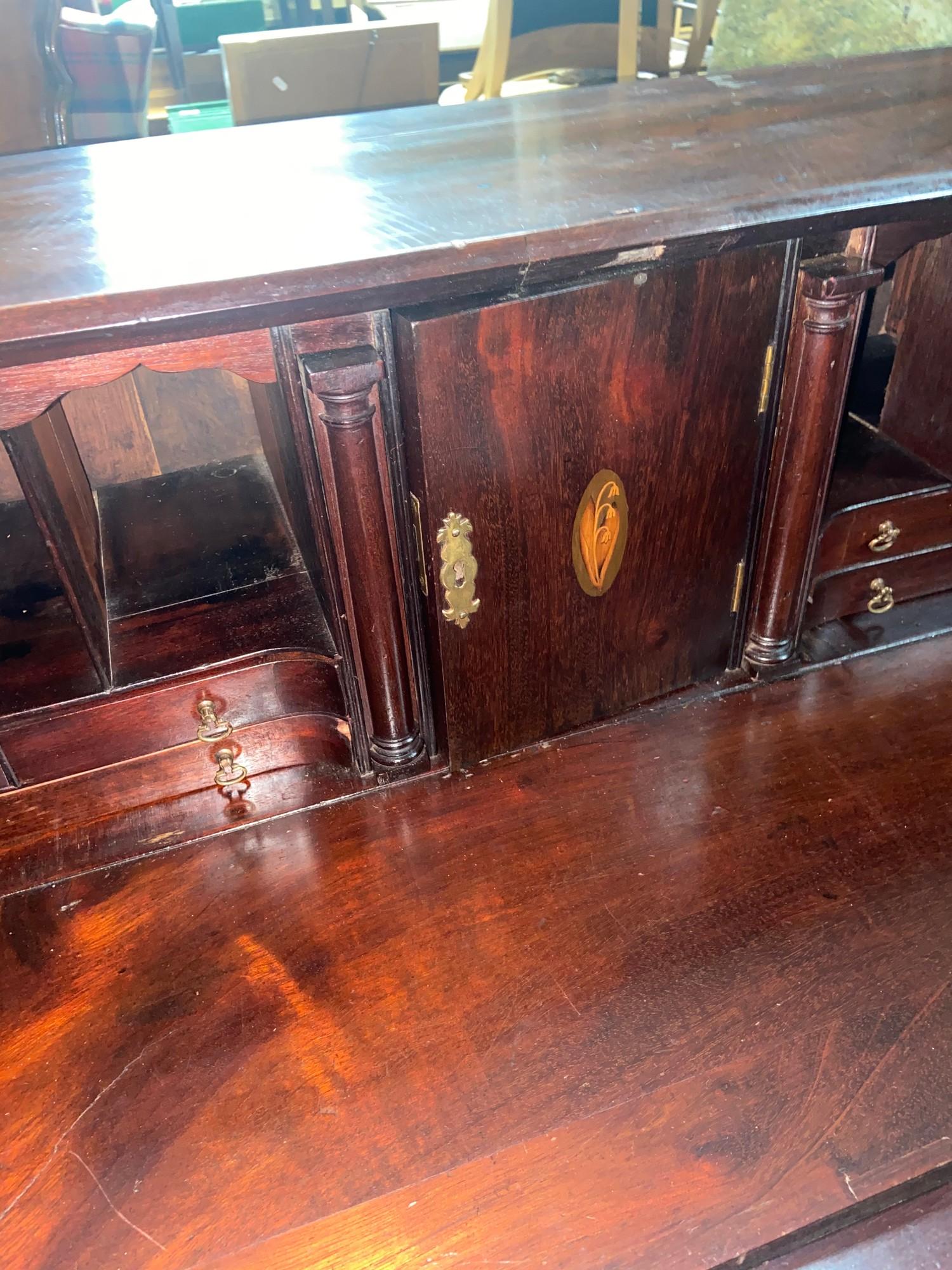 A Georgian writing bureau designed with fitted drawer interior. Comes with original brass handles. - Image 4 of 5