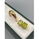 A Ladies Antique 18ct gold ring, set with a single green stone together with a matching