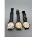 A Lot of three vintage watches which includes a Roamer Vanguard Incabloc 17, Montine 25 jewels