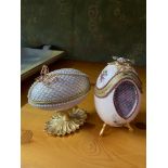 A Lot of two Rider & Smart ornate egg trinkets.