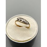 Antique ladies 18ct gold and Platinum diamond ring. Ring size Q. [2.56 Grams]