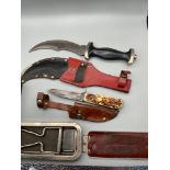A Vintage Rolls Razor complete with pouch. Solingen hunting knife with deer head plastic grip with