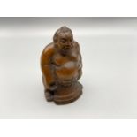 Japanese hand carved netsuke of a sumo wrestler, signed by the artist [5cm]