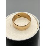 Antique gent's wedding band, Ring size U. [2.72 Grams]