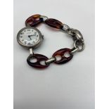 A Vintage Le Monde 17 Rubis Incabloc ladies watch. Made within a 800 grade silver casing, Bakelite