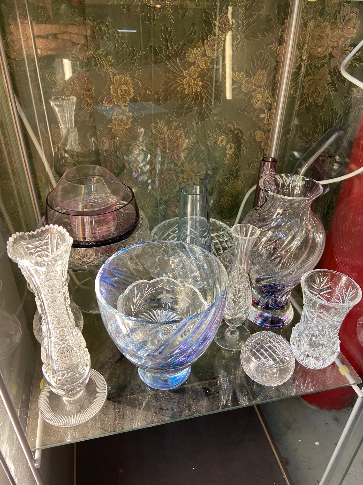 Two shelves of collectable crystal and art glass. Includes whisky set of 6 and sherry set of 6 - Image 2 of 3