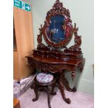 An impressive reproduction ornate dressing table with matching stool. Designed with various grape