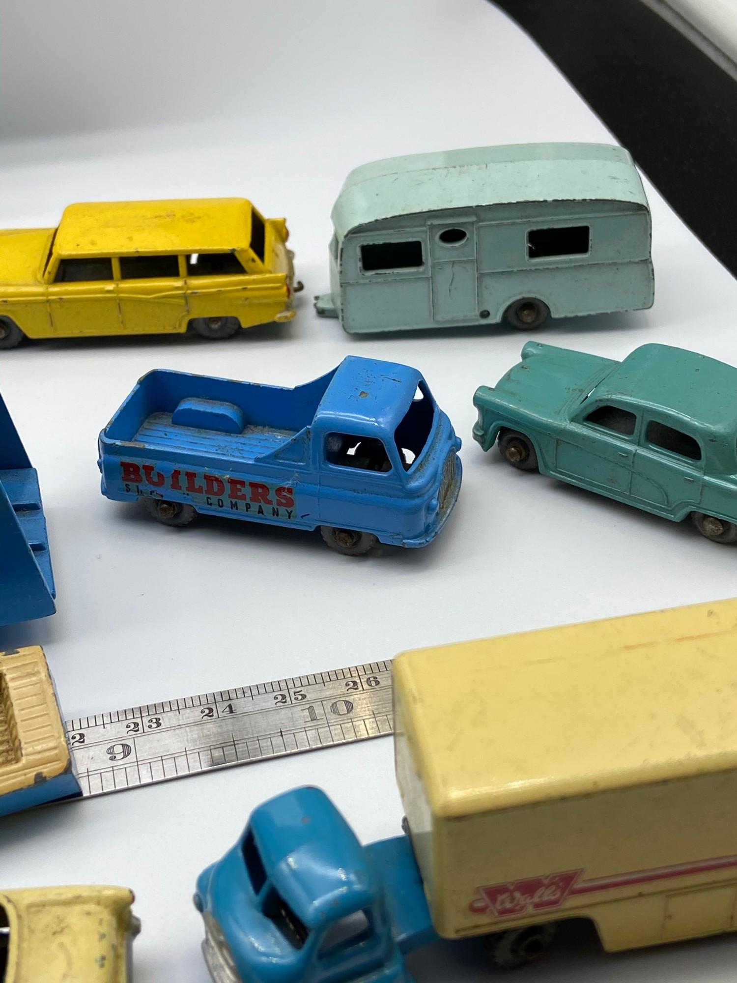 A Collection of vintage Matchbox Lesney Diecast models to include Newsagent stand and Esso fuel - Image 3 of 5