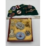 A Lot of vintage badges which includes R.A.F Sweetheart brooch, W.V.S. Civil Defence badge, Junior