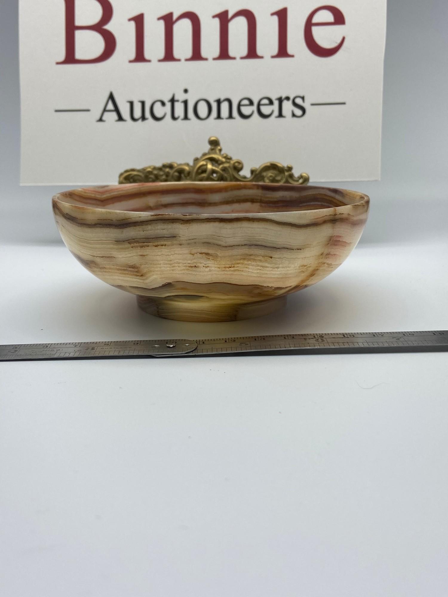 A 19th century Chinese Agate/ Onyx serving bowl. [4.5x12.8x12.8cm] - Bild 3 aus 7