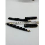 Two vintage Parker Junior fountain pens. Both designed with 14ct gold nibs.