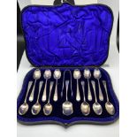 A Set of 12 Sheffield silver tea spoons, Sugar tongs and sugar scoop spoon. Produced by Lee &