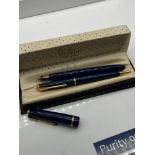 A Vintage Parker Fountain and ball point pen with box. Fountain pen has a 14ct gold nib fitted.