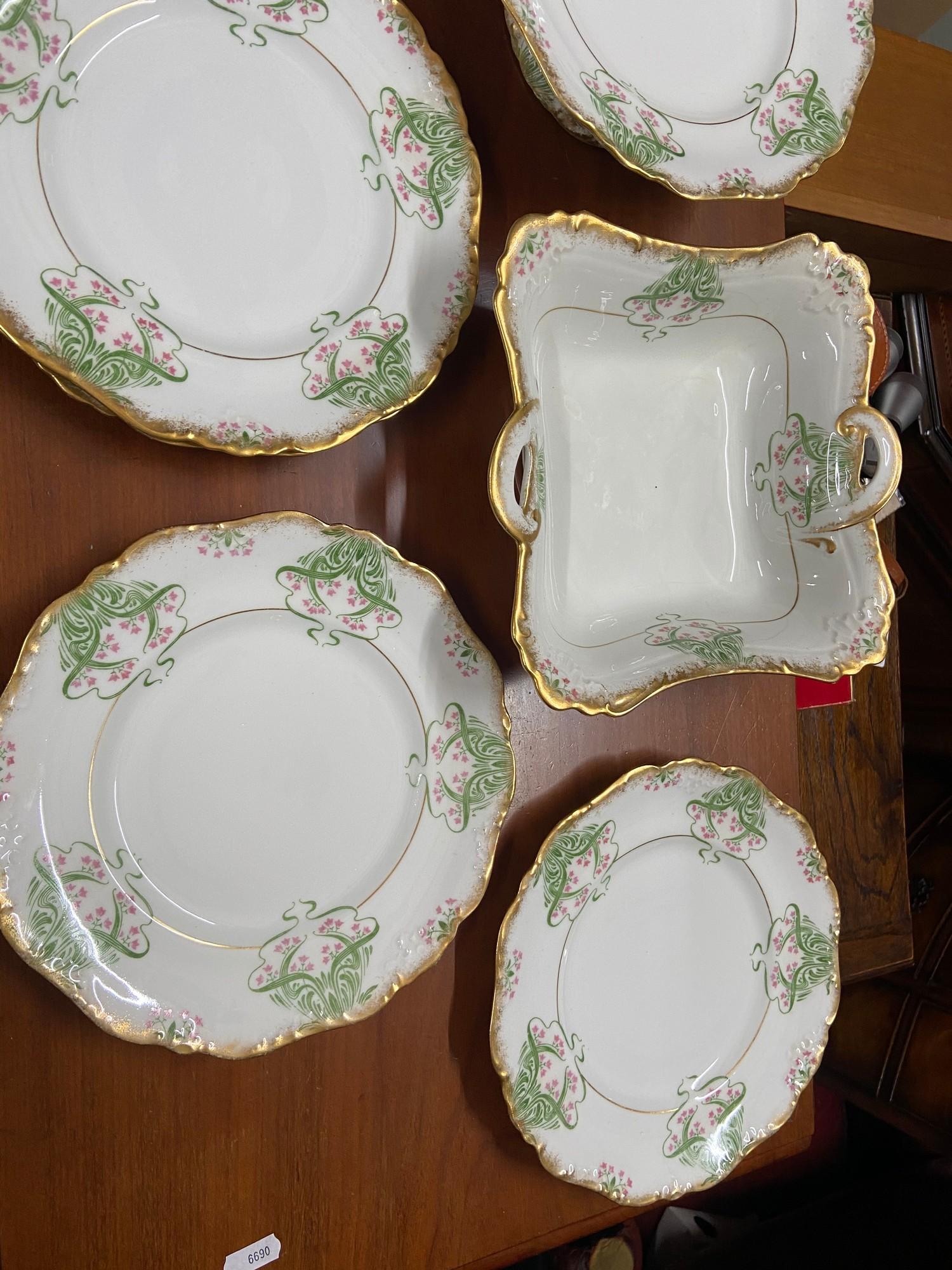 A Beautiful set of Maple & Co London Art Nouveau dinner service plates, tureen and tazza. - Image 4 of 5