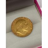 A Gold 1902 Half sovereign coin.